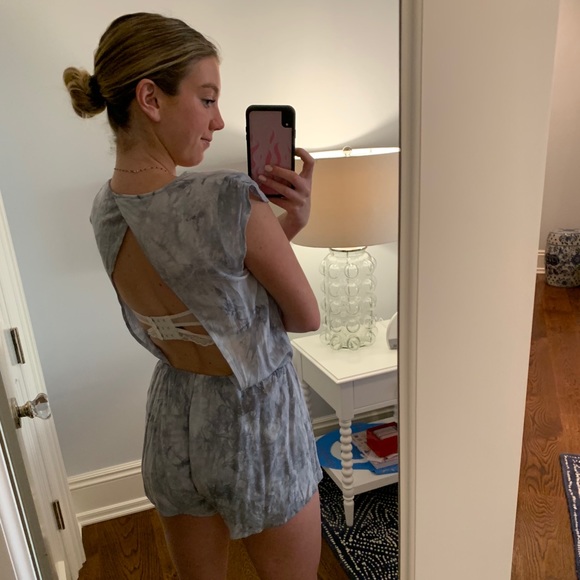 Tie Dye Deep V Romper - Picture 3 of 5